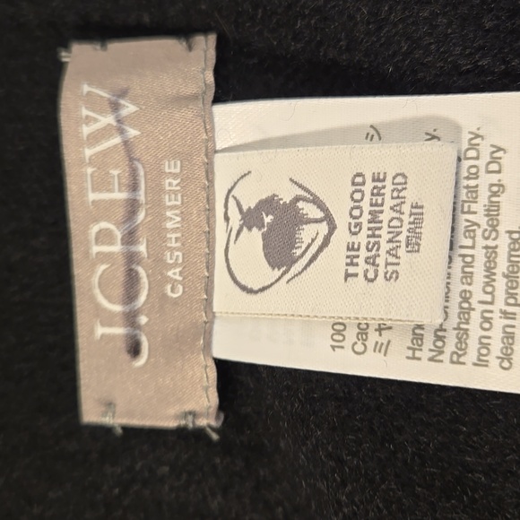 NWOT J Crew Oversized Cashmere Wrap - Picture 6 of 6